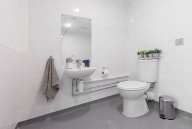 Platinum Plus Studio at LIV Student Sheffield, 131 Ecclesall Road, City Centre, Sheffield, S118HY - Image 12