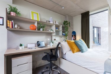 Silver Plus Studio at LIV Student Sheffield, 131 Ecclesall Road, City Centre, Sheffield, S118HY - Image 3