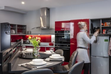 Platinum Plus En-suite Serviced Apartment - Image 5