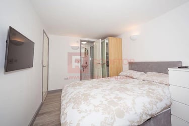 4 bed house, Royal Park Avenue, Hyde Park, Leeds, LS61EY - Image 9