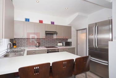 4 bed house, Royal Park Avenue, Hyde Park, Leeds, LS61EY - Image 4