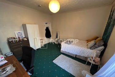 6 bed house, Providence Avenue, Rampart Road, Leeds, LS62HN - Image 15
