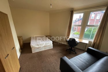 3 bed house, Beechwood Crescent, Burley, Leeds, LS42LL - Image 4
