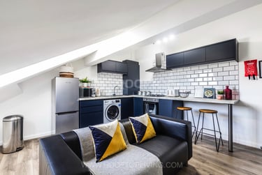 2 bed house, Queens Road, Hyde Park, Leeds, LS61HY - Image 13