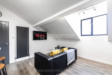 2 bed house, Queens Road, Hyde Park, Leeds, LS61HY - Image 4