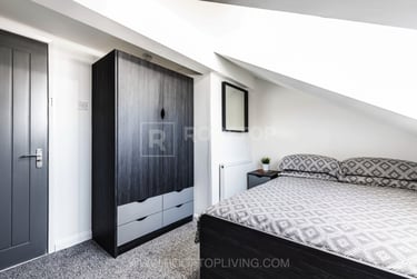2 bed house, Queens Road, Hyde Park, Leeds, LS61HY - Image 7