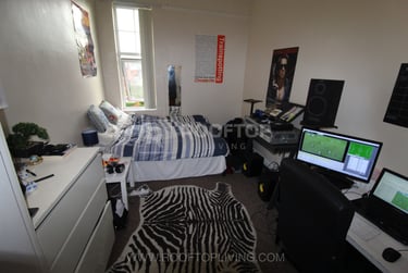 9 bed house, Regent Park Terrace, Rampart Road, Leeds, LS62AX - Image 9