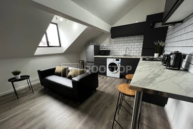 2 bed house, Queens Road, Hyde Park, Leeds, LS61HY - Image 3