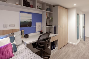 Penthouse 2 Bed Apartment - Image 1