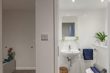 Penthouse 2 Bed Apartment - Image 3