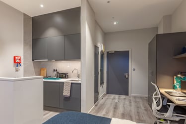 Classic Studio at Grosvenor House, 141-143 Drury Lane, Covent Garden, London, WC2B5TB - Image 6