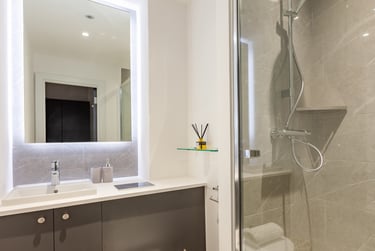 Classic Studio at Grosvenor House, 141-143 Drury Lane, Covent Garden, London, WC2B5TB - Image 14