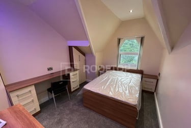 2 bed house, Hyde Park Road, Hyde Park, Leeds, LS61AH - Image 6