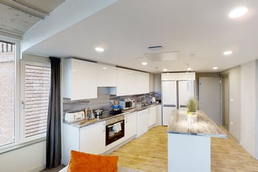Gold En-suite at LIV Student Sheffield, 131 Ecclesall Road, City Centre, Sheffield, S118HY - Image 12