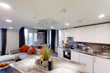 Gold En-suite at LIV Student Sheffield, 131 Ecclesall Road, City Centre, Sheffield, S118HY - Image 14