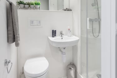 Gold Plus En-suite at LIV Student Sheffield, 131 Ecclesall Road, City Centre, Sheffield, S118HY - Image 7
