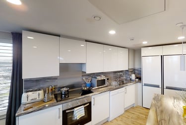Gold Plus En-suite at LIV Student Sheffield, 131 Ecclesall Road, City Centre, Sheffield, S118HY - Image 12
