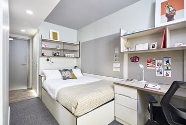 Silver En-suite at LIV Student Sheffield, 131 Ecclesall Road, City Centre, Sheffield, S118HY - Image 1