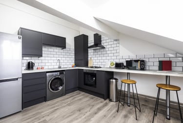 2 bed house, Queens Road, Hyde Park, Leeds, LS61HY - Image 6