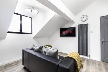2 bed house, Queens Road, Hyde Park, Leeds, LS61HY - Image 8