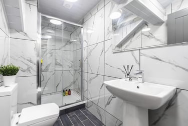 2 bed house, Queens Road, Hyde Park, Leeds, LS61HY - Image 5
