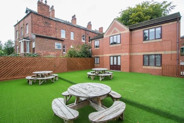 2 bed house, Victoria Court Mews, Hyde Park, Leeds, LS61PD - Image 9