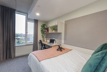 Gold En-suite at LIV Student Sheffield, 131 Ecclesall Road, City Centre, Sheffield, S118HY - Image 3