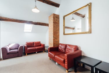 2 bed house, Baxter Gate, City Centre, Loughborough, LE111TH - Image 1