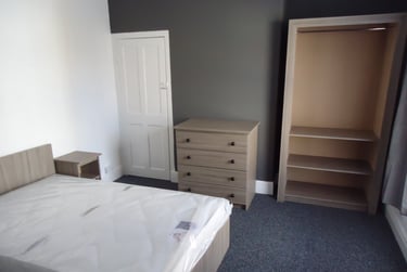 4 bed house, Exmouth Street, Newland, Hull, HU52LD - Image 2