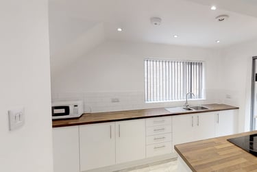 4 bed house, Ashleigh Drive, City Centre, Loughborough, LE113HN - Image 1