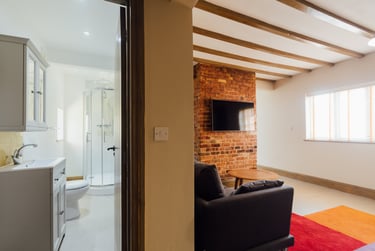 6 bed house, Forest Road, City Centre, Loughborough, LE113NP - Image 2