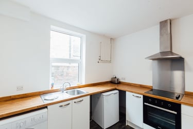 5 bed house, Monks Road, City Centre, Lincoln, LN25HY - Image 5