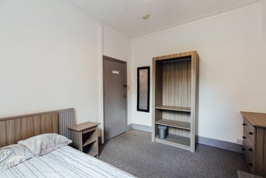 5 bed house, Monks Road, City Centre, Lincoln, LN25HY - Image 1