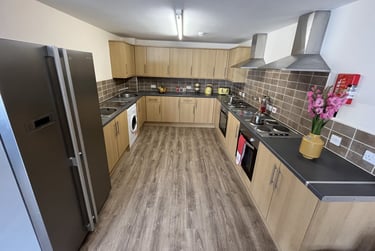 8 bed house, Miskin Street, Cathays, Cathays, Cardiff, CF244AS - Image 9