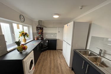 8 bed house, Mansel Street, swansea, Mount Pleasant, Swansea, SA15TN - Image 3