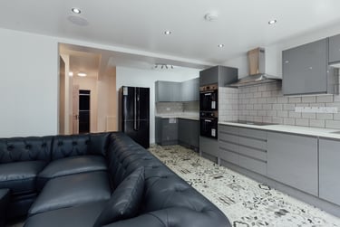 6 bed house, Ashby Road, City Centre, Loughborough, LE113AG - Image 2
