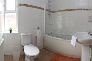 5 bed house, Storer Road, City Centre, Loughborough, LE115EQ - Image 4