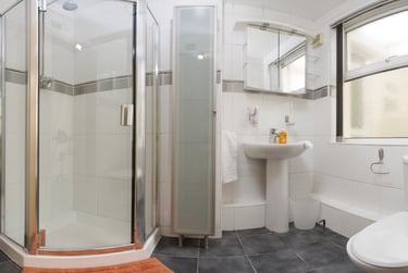 3 bed house, The Rushes, City Centre, Loughborough, LE115BE - Image 7