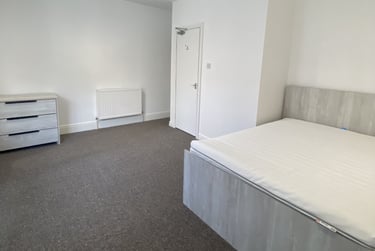 5 bed house, Forest Road, City Centre, Loughborough, LE113NP - Image 5