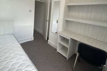 5 bed house, Forest Road, City Centre, Loughborough, LE113NP - Image 6