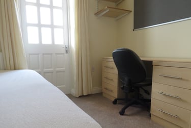 5 bed house, Heathcoat Street, City Centre, Loughborough, LE113BW - Image 4