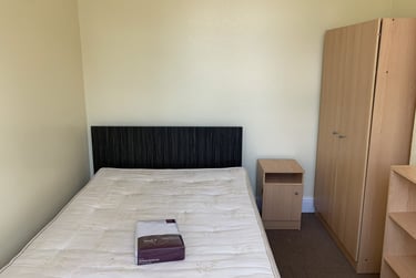 4 bed house, Broad Street, City Centre, Loughborough, LE115AB - Image 3