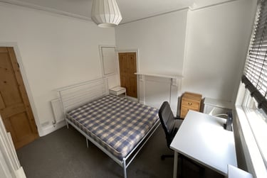 4 bed house, Rosebery Street, City Centre, Loughborough, LE115DX - Image 3