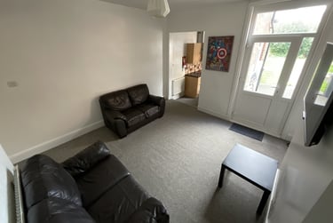 4 bed house, Rosebery Street, City Centre, Loughborough, LE115DX - Image 1