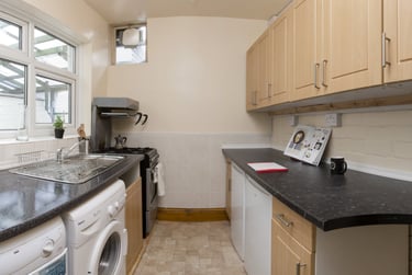3 bed house, Paget Street, City Centre, Loughborough, LE115DT - Image 1