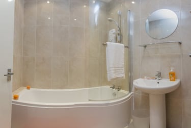 5 bed house, Storer Road, City Centre, Loughborough, LE115EH - Image 4