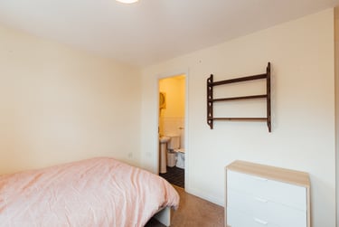 4 bed house, Kingfisher Way, City Centre, Loughborough, LE113NF - Image 14