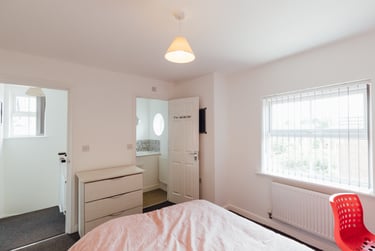 5 bed house, Goods Yard Close, City Centre, Loughborough, LE115EB - Image 11