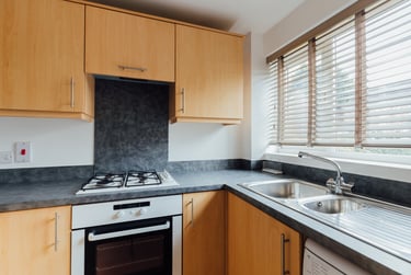 4 bed house, Goods Yard Close, City Centre, Loughborough, LE115EB - Image 2
