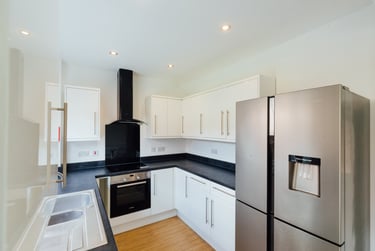 5 bed house, Goods Yard Close, City Centre, Loughborough, LE115EB - Image 4